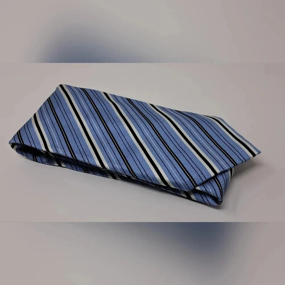 Canali Other - Canali Men's Tie Neck Tie Blue Striped 100% Seta Silk Italy 58" MINT